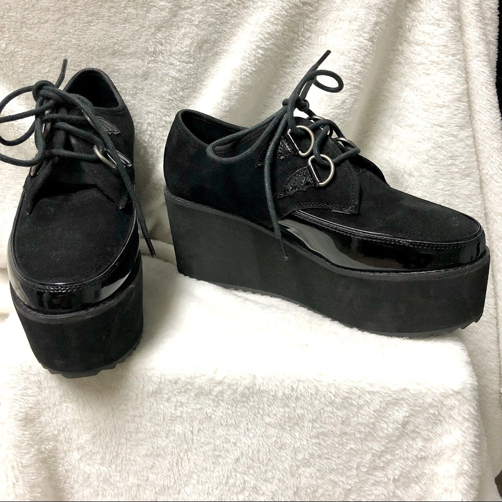 Goth platform creepers with batwing D rings